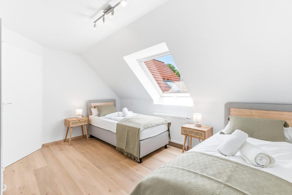 Bed, Photo of the whole room, Bedroom, heating, internet, soundproof, towels