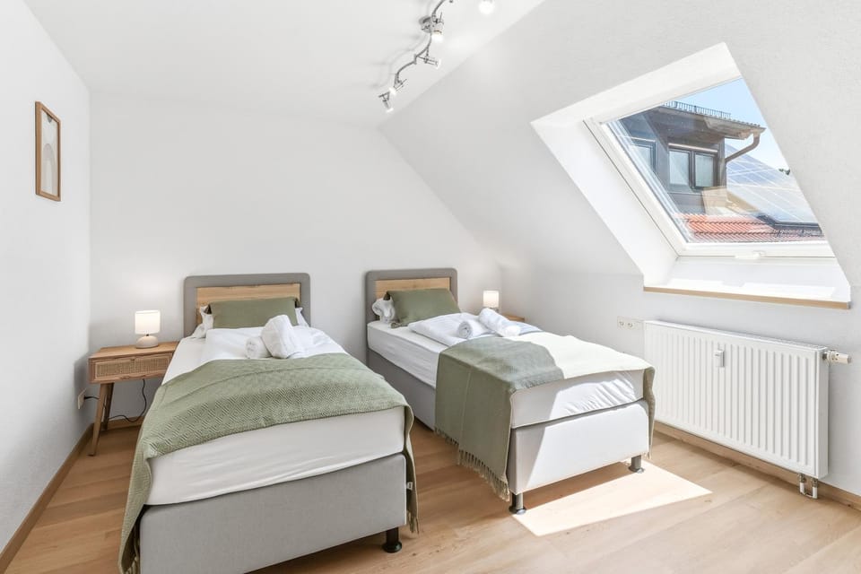 Bed, Other, Photo of the whole room, Decorative detail, Bedroom, heating, internet, soundproof