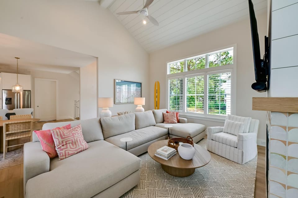 Walk to Beaches: Family Getaway in Bethany Beach! House in Bethany Beach