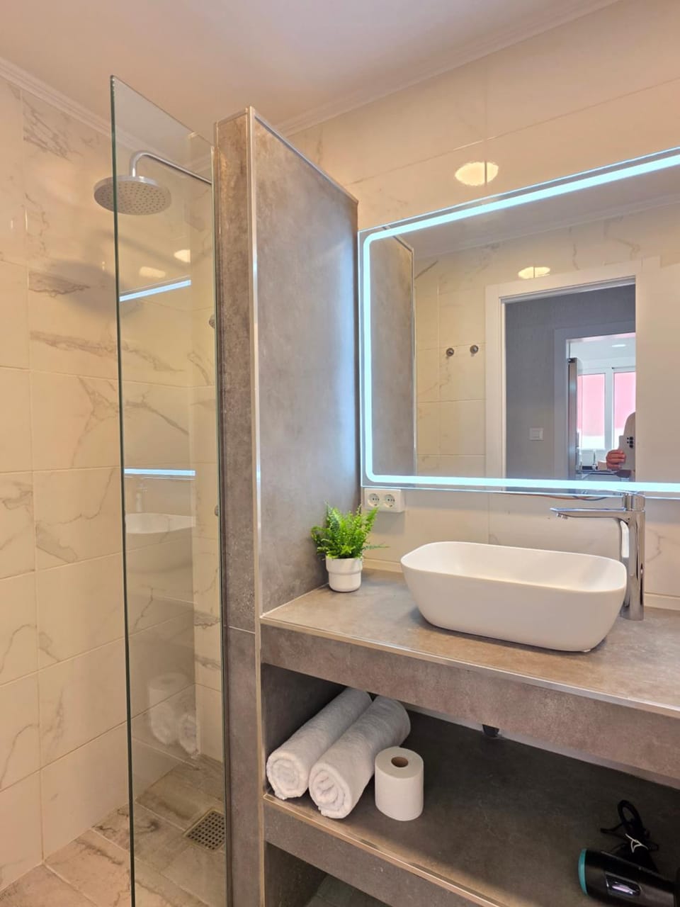 Shower, Bathroom