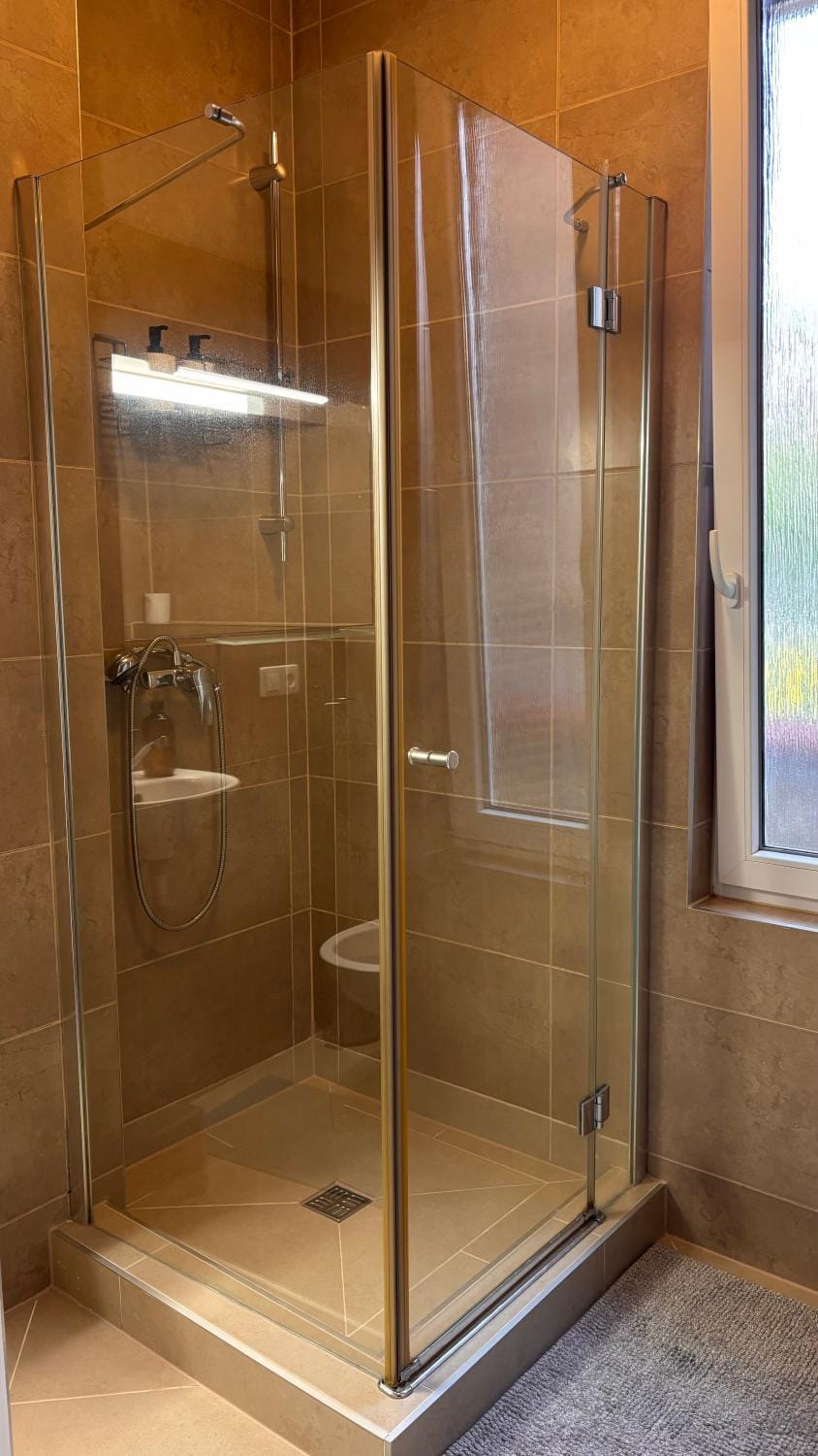 Elegant Escape apartment VI - City Centre & Free Parking Apartment in Bratislava