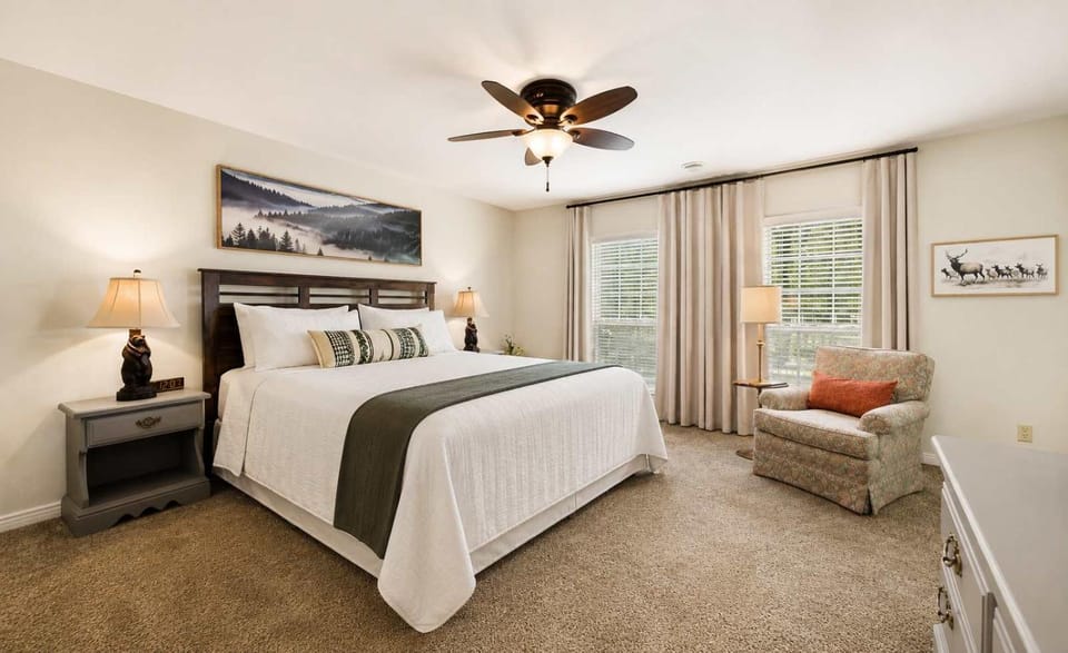 Enchanted River Lodge House in Ruidoso