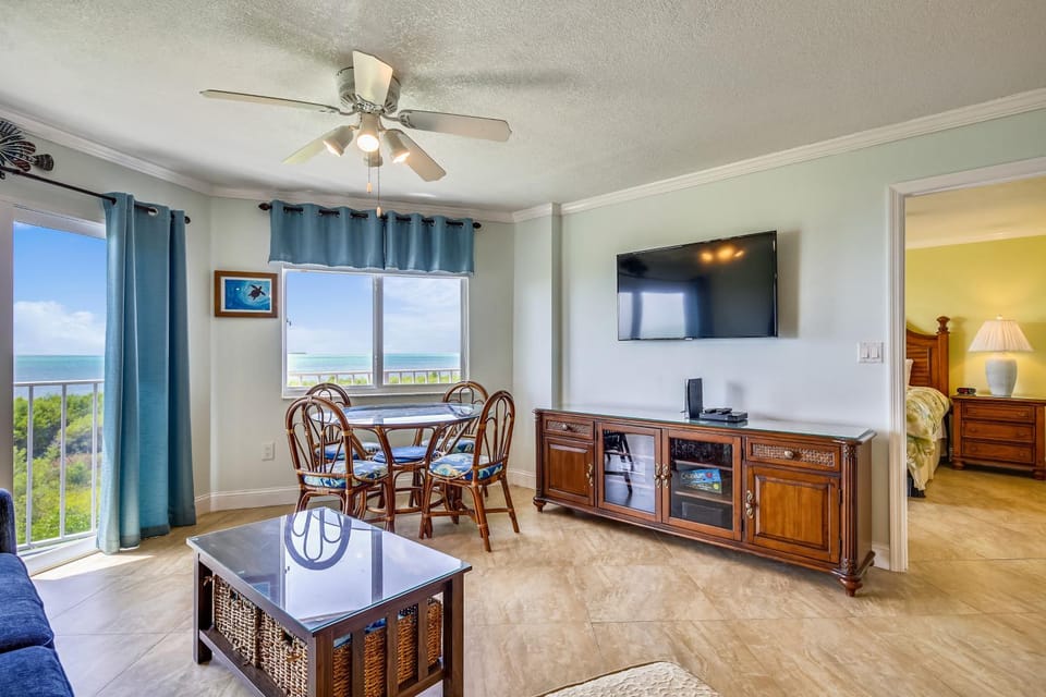 TA13 Oceanside Retreat - Ocean Pointe #4311 House in Tavernier