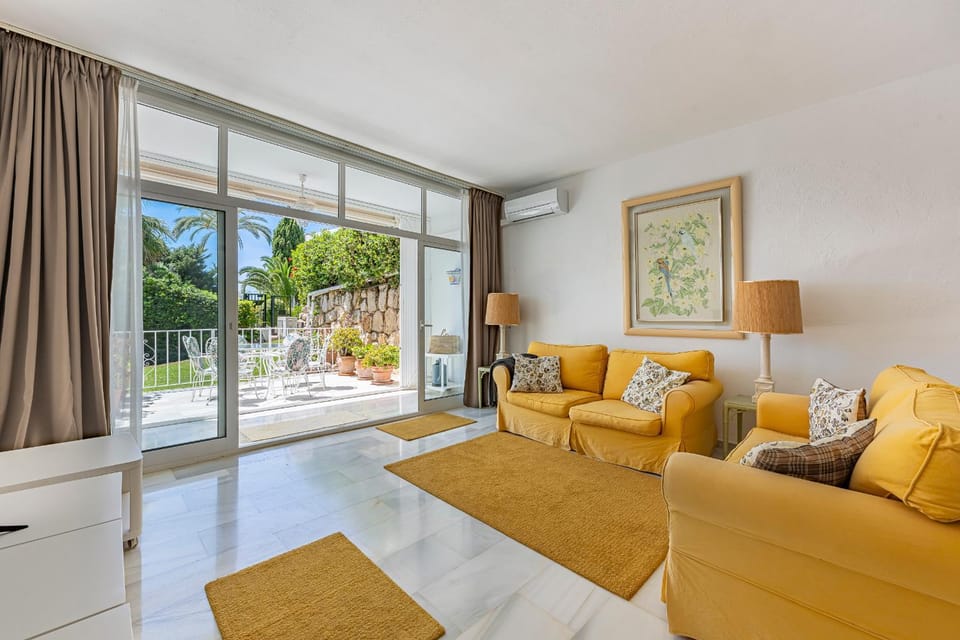 Balcony/Terrace, Living room, air conditioner