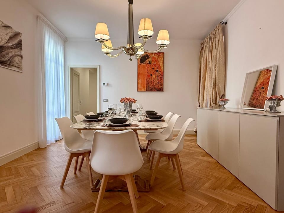 Dining area, air conditioner