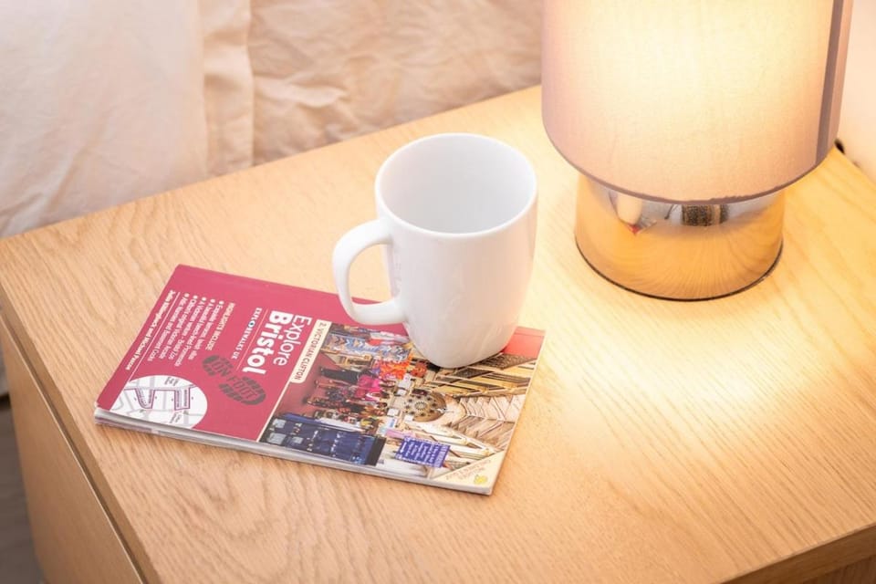 Wonderful flat sleeps 4 near to Bristol centre and venues Apartment in Bristol