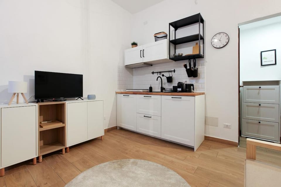 Cozy Apartment near Central Station Apartment in Milan