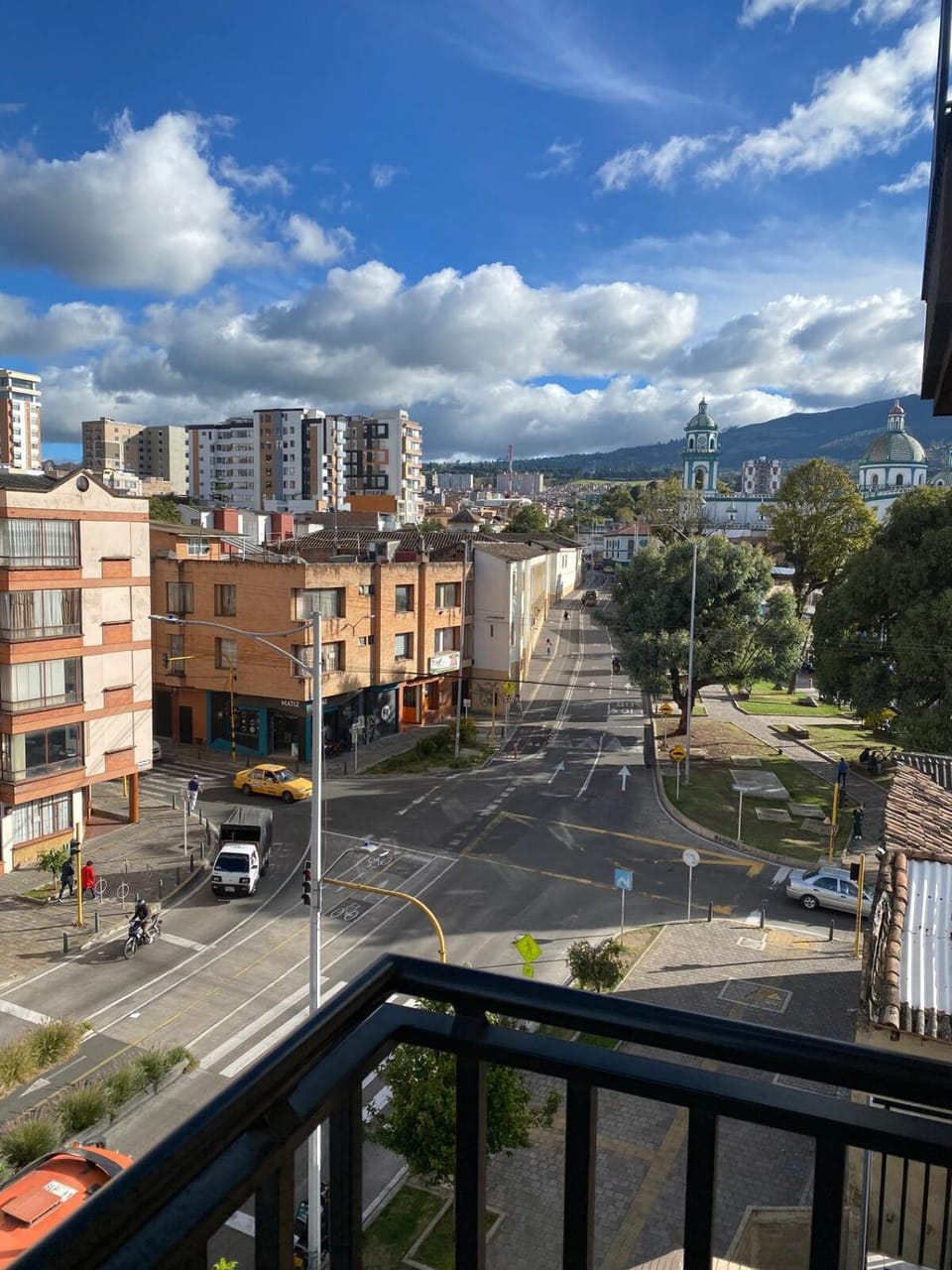 Exclusivo apto estudio en la senda del Carnaval - sec Unicentro con Balcon, WiFi cocina Apartment in Pasto