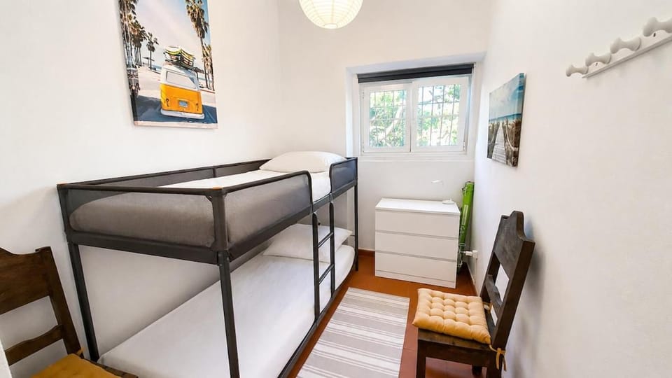 Bed, Bedroom, bunk bed