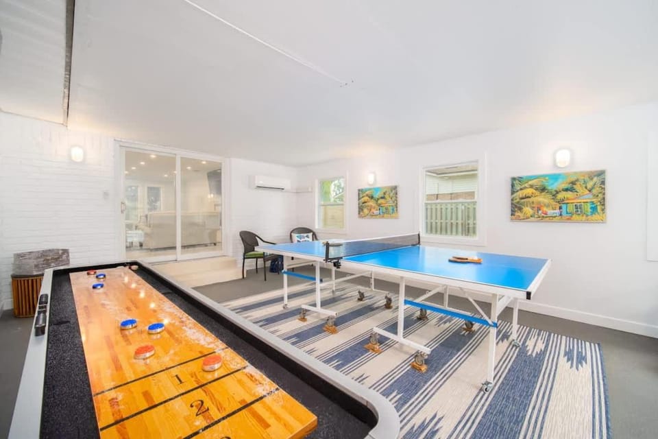 Sea Grape Villa - Pool Ping Pong House in Jacksonville Beach
