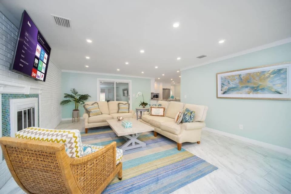 Sea Grape Villa - Pool Ping Pong House in Jacksonville Beach