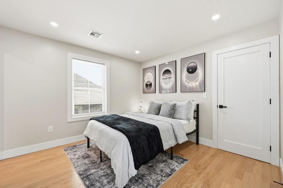 Five75 Lux Prov PC - Master Suite Apartment in North Providence