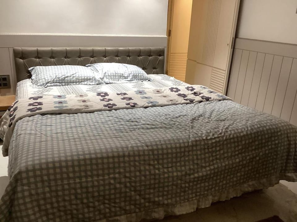 Room in patna near Airport15 min5min marine drive Apartment in India