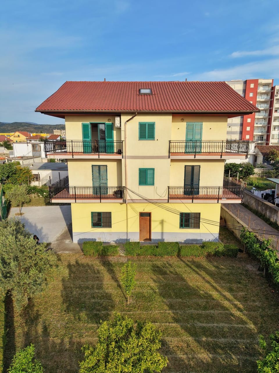 Property building, Street view