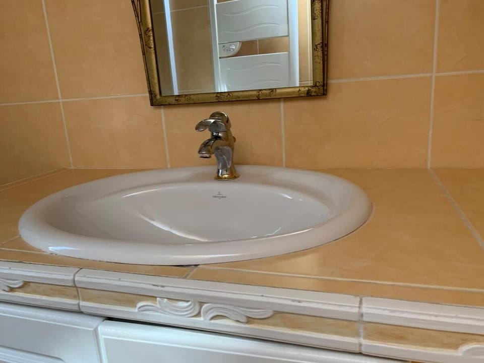 La Grotte Bleue Apartment in Évian-les-Bains