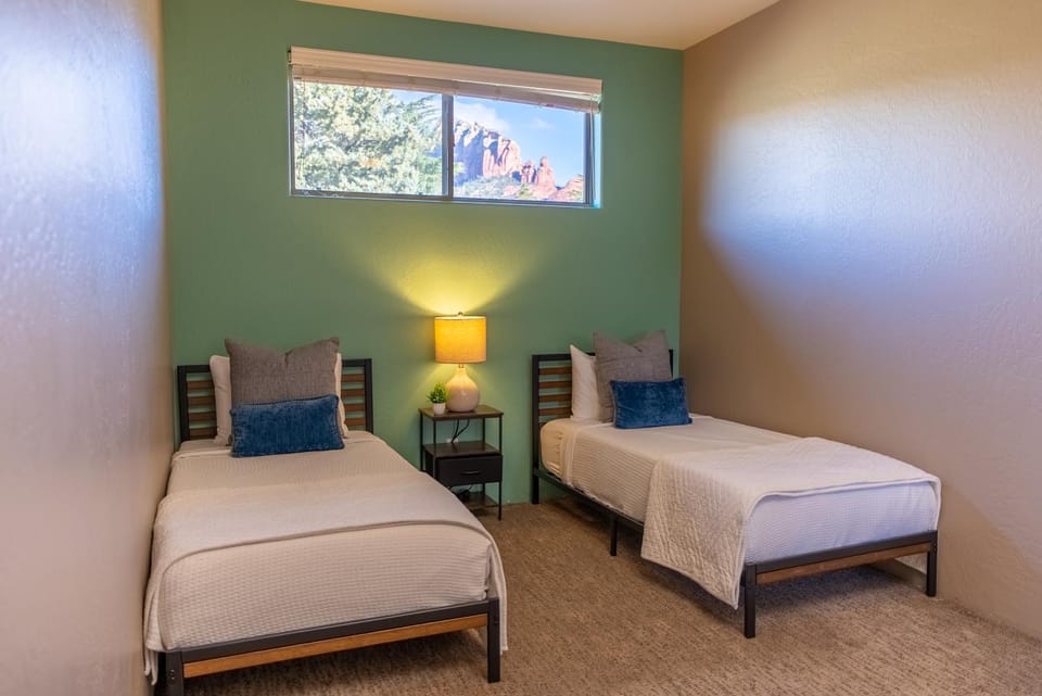 Bed, Day, View (from property/room), Bedroom, Mountain view