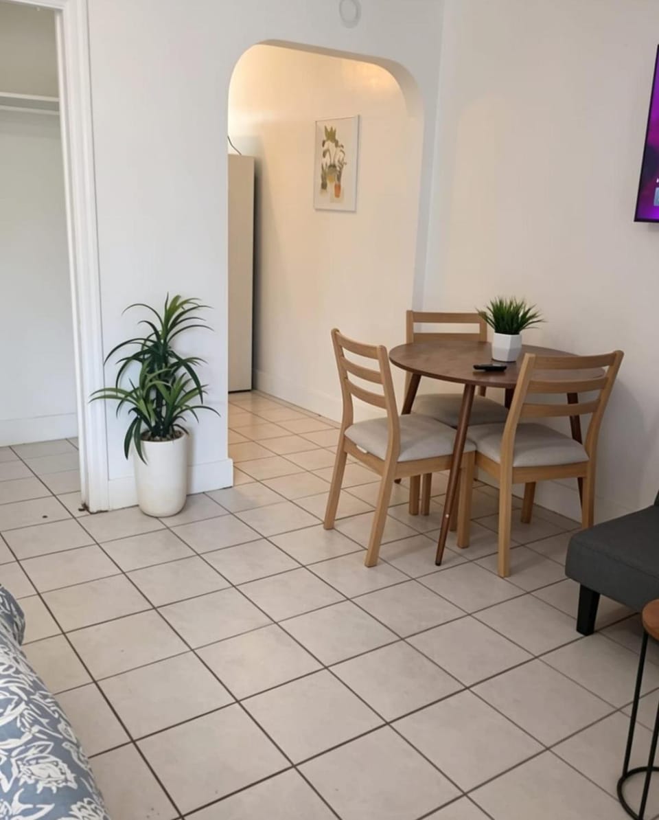 Comfortable Stay O Apartment in Hollywood