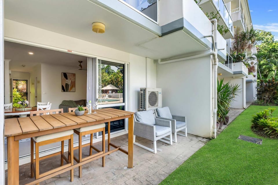 Patio, Garden view