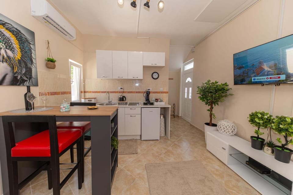 Horizont Apartment in Kotor Municipality