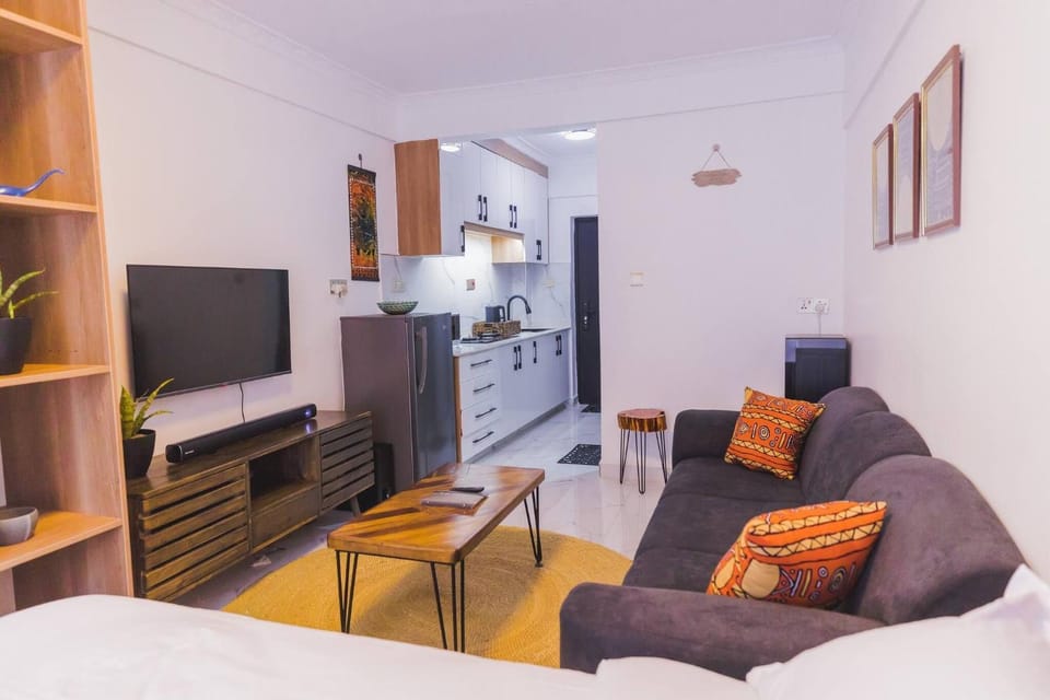 Communal lounge/ TV room, TV and multimedia, Living room, Decorative detail