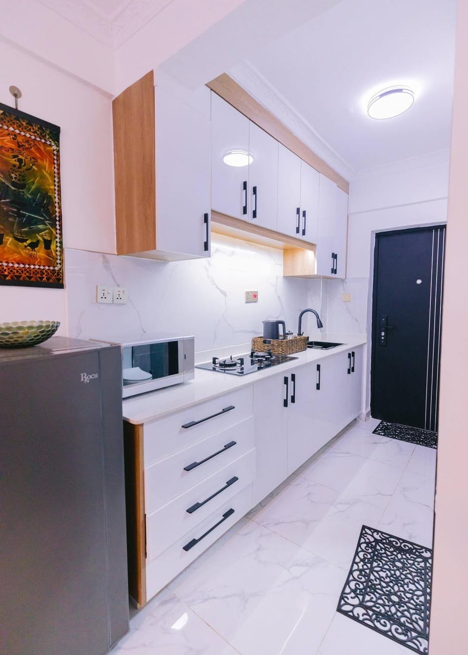 Decorative detail, microwave, oven, kitchen