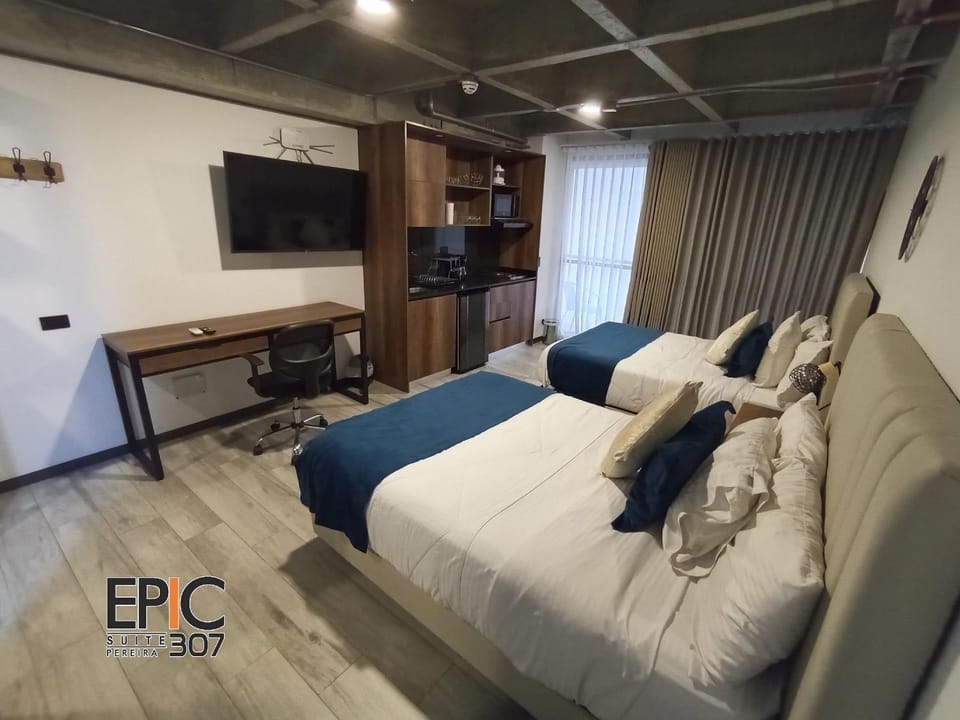 Bed, TV and multimedia, Bedroom