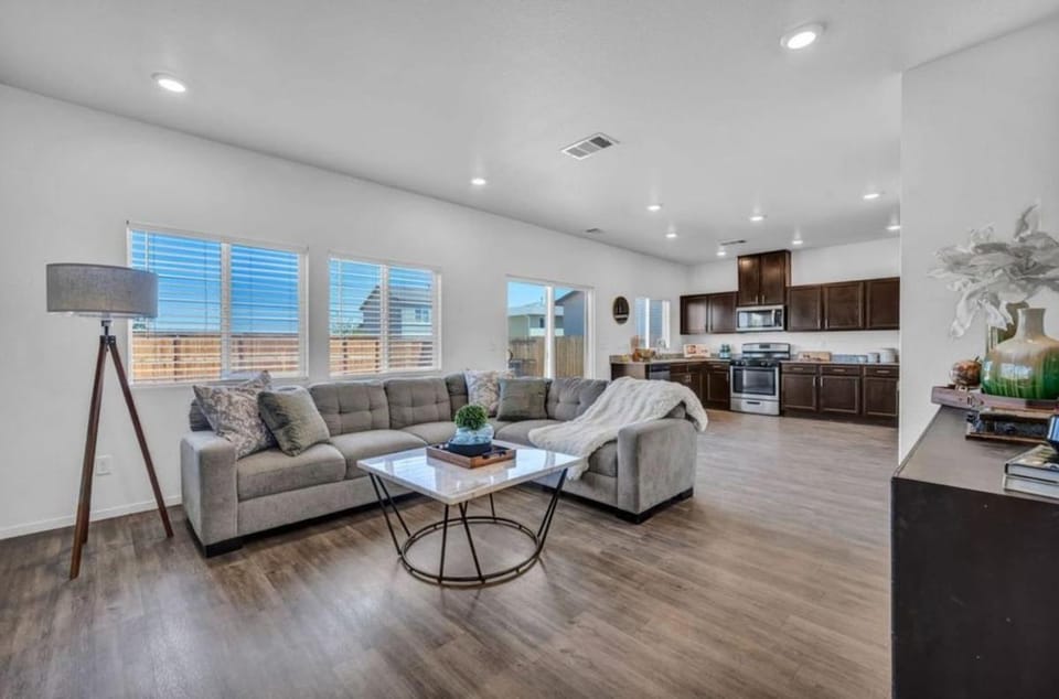 Comfort & Convenience in a Quiet Reno Neighborhood House in Reno