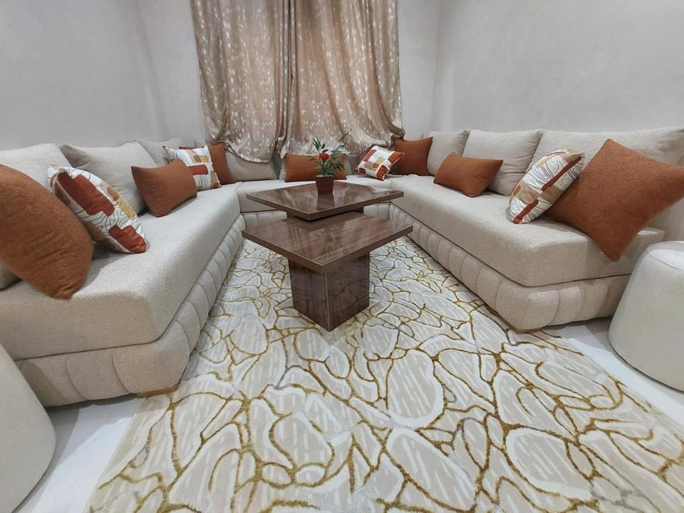 Appartement de luxe avec deux balcons sans vis à vis Apartment in Meknes