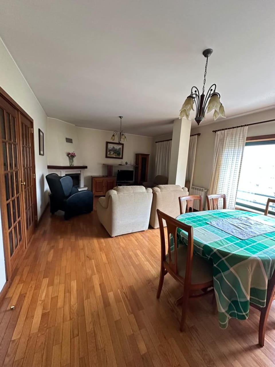 Balcony 2 Bedrooms Suite Gaia Apartment in Vila Nova de Gaia