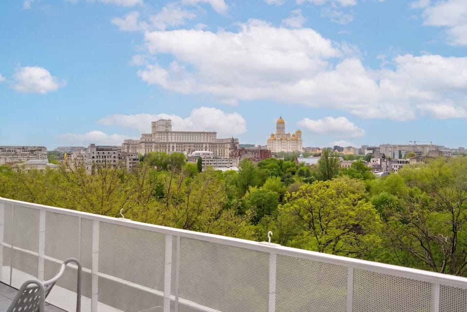 Day, View (from property/room), Balcony/Terrace, City view
