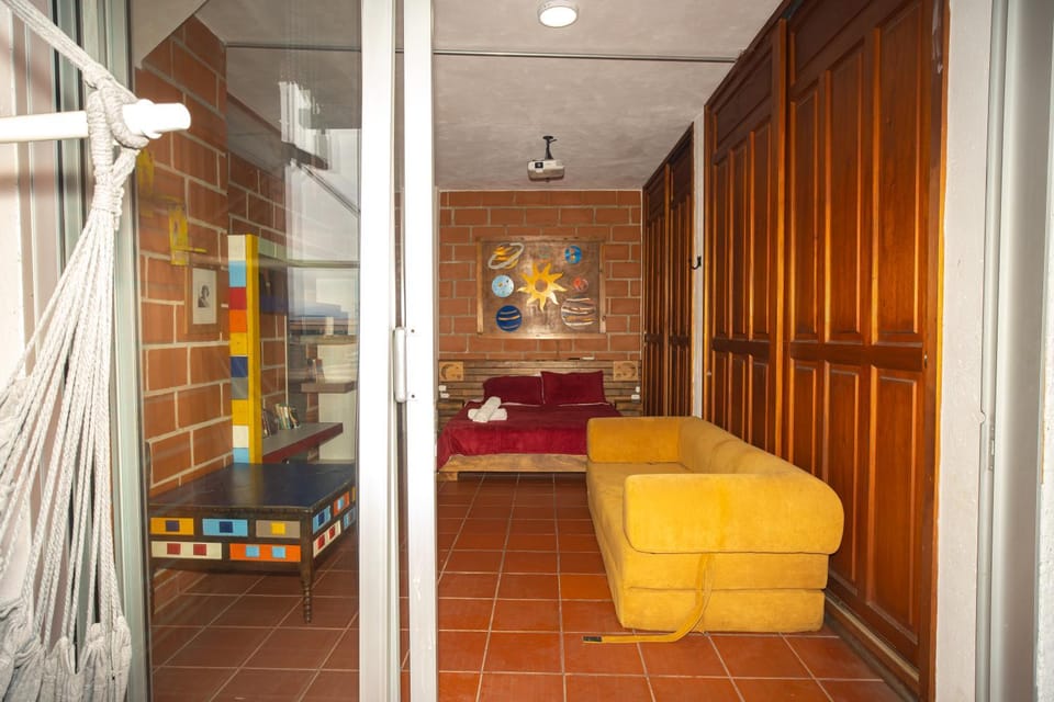 Bed, Living room, Photo of the whole room, Seating area, Bedroom