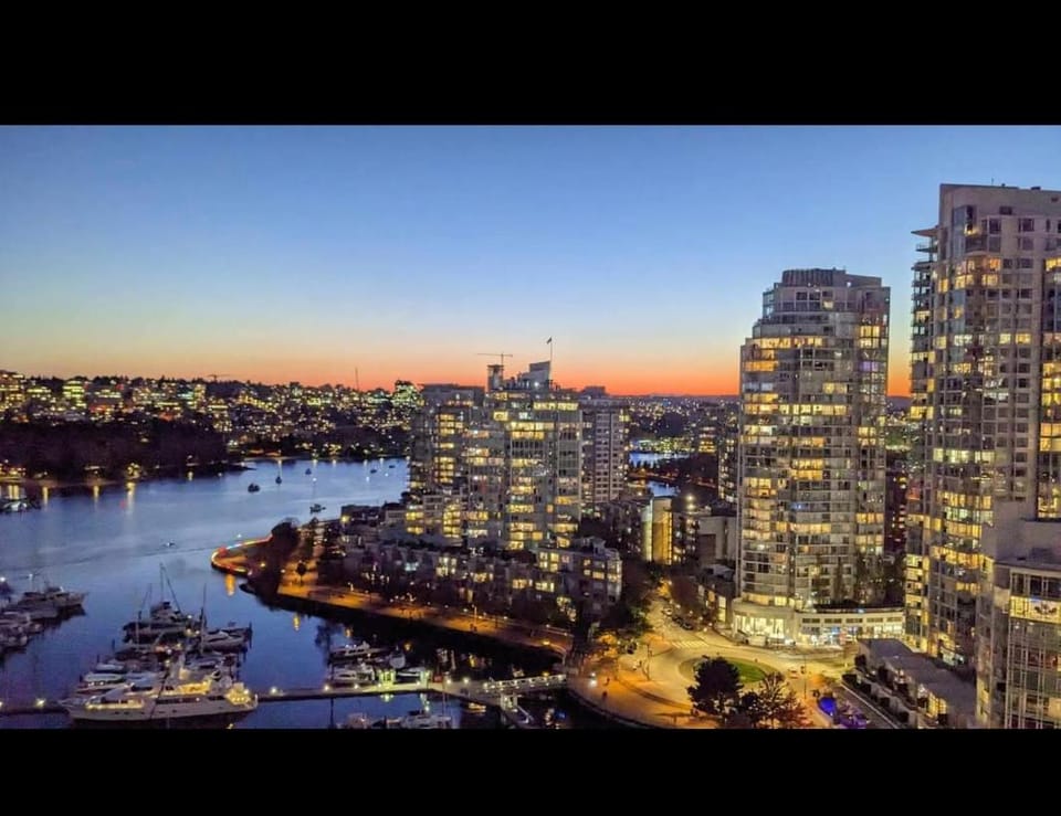 Cat-stle In The Sky Vacation rental in Vancouver