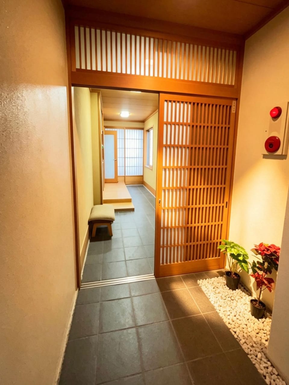 源縁 最大16名様宿泊可能 200m2 Apartment in Osaka