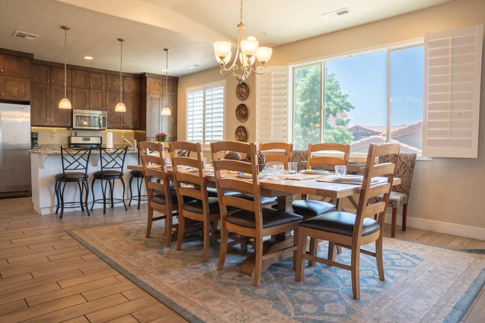 Redstone Family Retreat House in Santa Clara