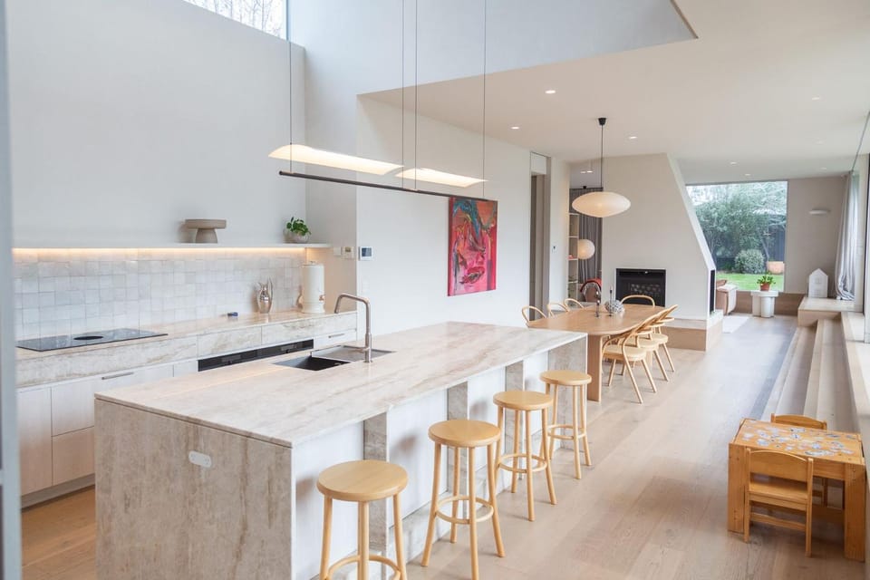 Moderna Mornington with Swimming Pool House in Mornington
