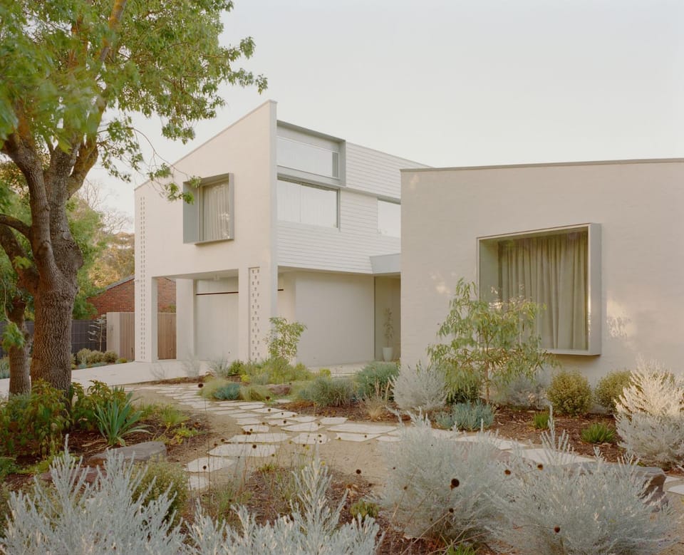 Moderna Mornington with Swimming Pool House in Mornington