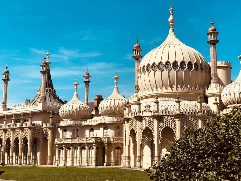 Brighton Central Gem, Sleeps 4, 6 Min Walk to Beach and Station Apartment in Brighton