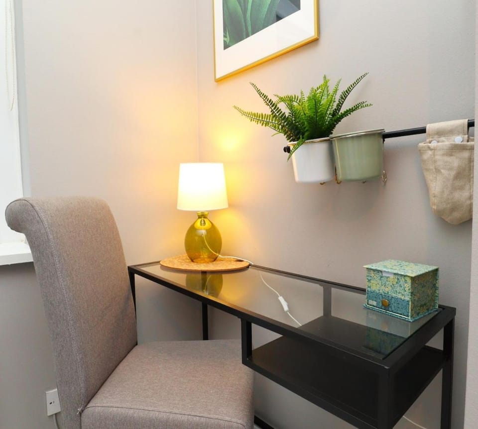 Brighton Central Gem, Sleeps 4, 6 Min Walk to Beach and Station Apartment in Brighton