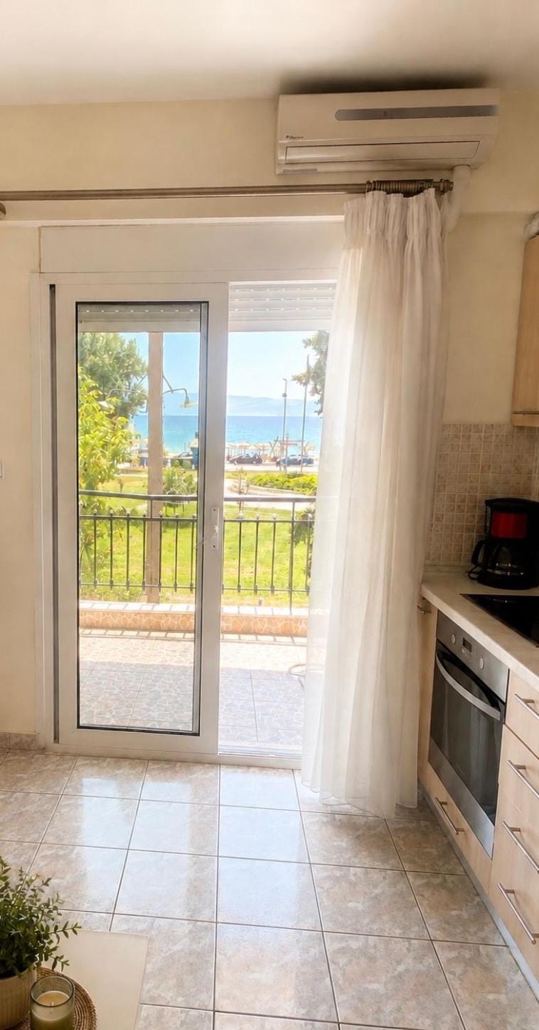 Ioanna Central Sea View Apartment in Decentralized Administration of Macedonia and Thrace