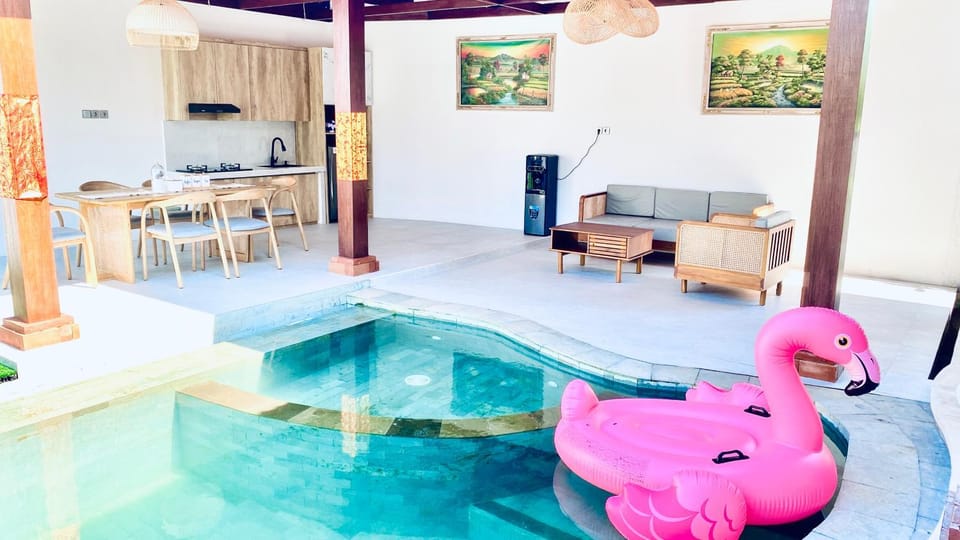 Property building, Swimming pool