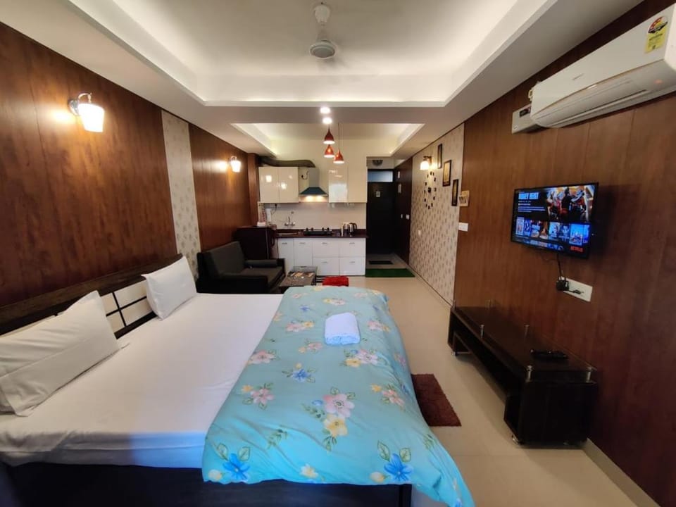 Bed, Living room, Bedroom