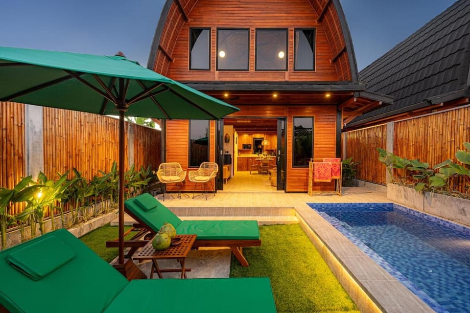 Garden, Swimming pool