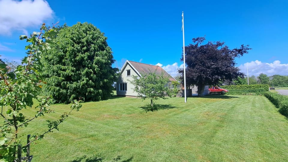 Property building, Garden