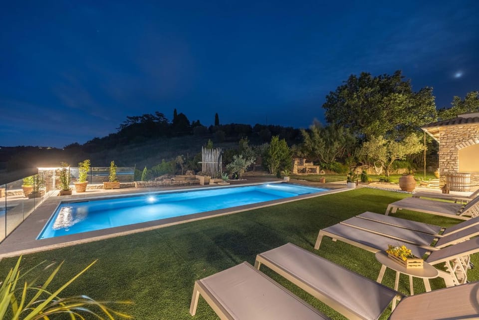 Property building, Spring, Activities, Summer, Kitchen or kitchenette, Spa and wellness centre/facilities, On site, Area and facilities, Swimming pool