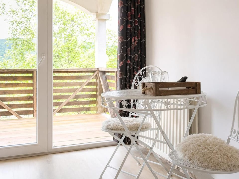Pensiunea La Popas Bed and Breakfast in Romania
