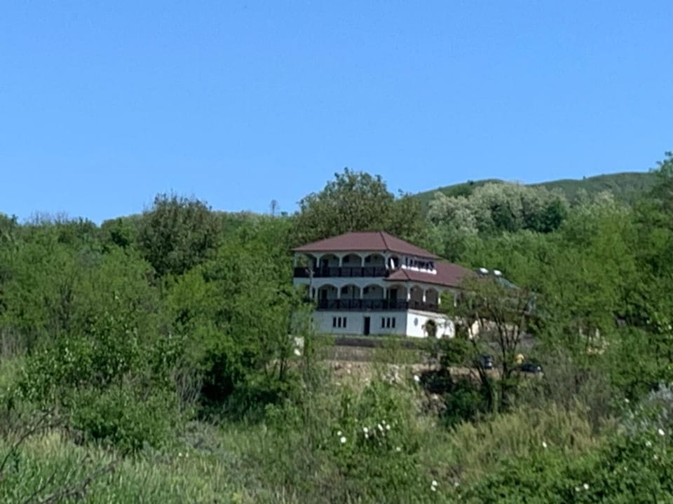 Pensiunea La Popas Bed and Breakfast in Romania