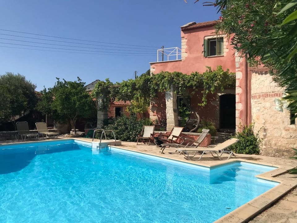 Property building, Swimming pool