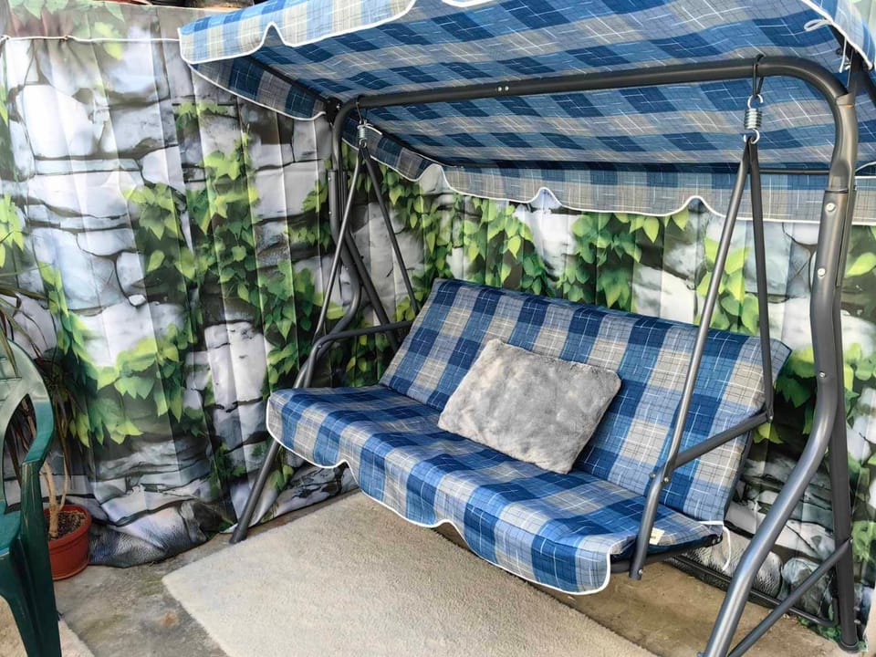 Patio, Spring, Day, Garden, Seating area, Garden view