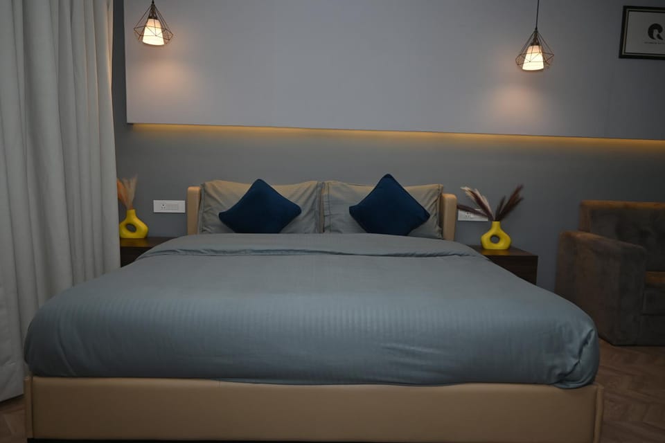 Bed, Bedroom
