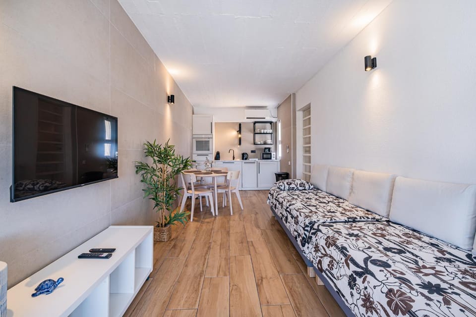 Sunny Stay Near Oura Beach Apartment in Albufeira